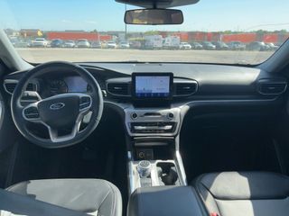 2022 Ford Explorer XLT - Interior Full Dashboard Image